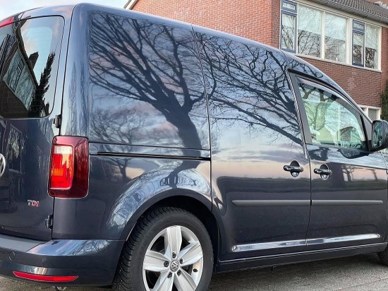 Deurrail met bevestigingen Volkswagen Caddy 2004 - 2020 voor afdekplaat deurrail