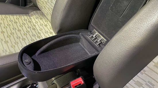 Armsteun kantel/slider kunstleder - Volkswagen Caddy MK3 GP