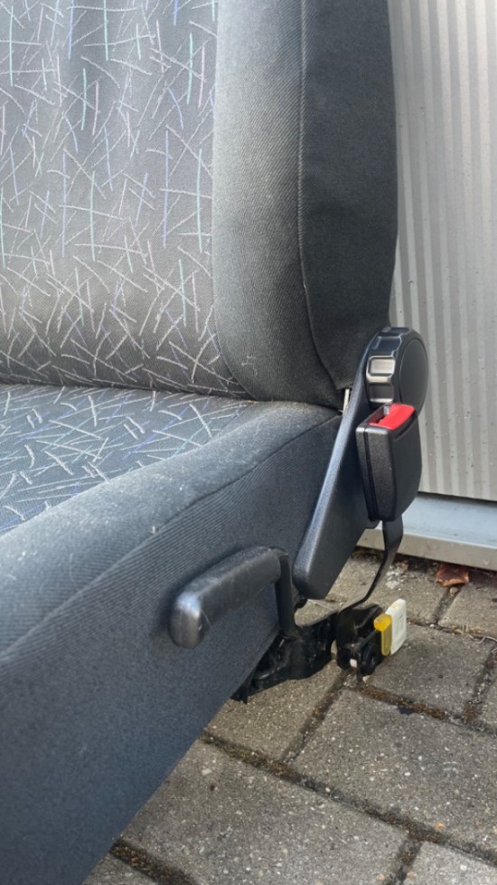 1f7b61d2 99ab 4fb8 a66a 60ea8841ae40