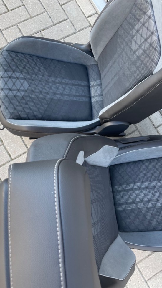 2477042d 1e3a 4e93 82ab 3926159a9765