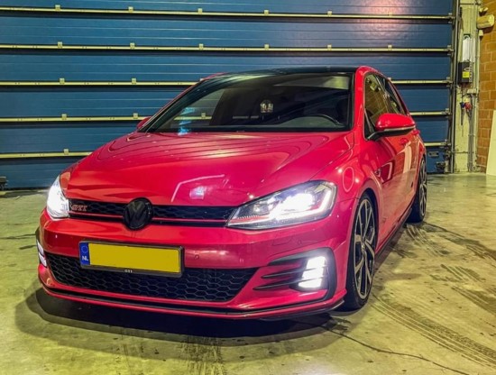 Custom Made Voorbumper Golf 7 5 GTI - Volkswagen Caddy MK3 GP