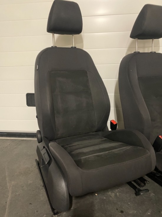 45db2b2b f7ba 4886 86fd d06d008e5fc1