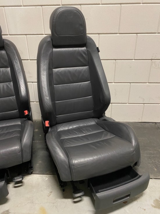 Volkswagen Golf 5 GTI lederen stoelen