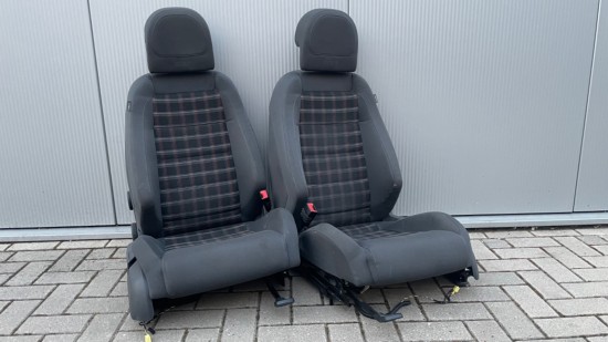 526efd1a 94d0 4d24 bf99 2602bd27b57c