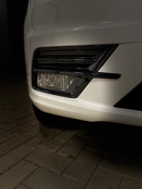 Set Voorbumper Mistlamp Grille onder - Volkswagen Caddy MK4