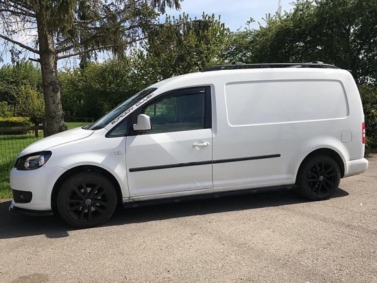 Sidebars RVS Hoogglans Zwart (LED) - Volkswagen Caddy MK3 MAXI | De Caddy Winkel | De Klomp