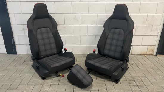 Set Volkswagen Golf 8 GTI stoelen met armsteun - Volkswagen Caddy
