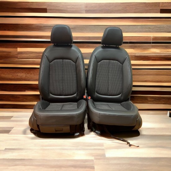 Set Audi A3 S-Line half leder stoelen - Volkswagen Caddy