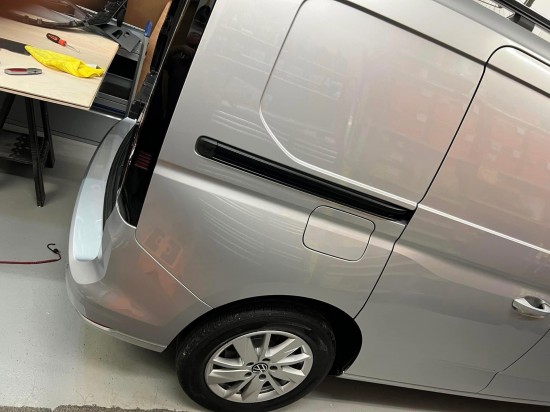 Deurrail Schuifdeur Rechts Zwart - Volkswagen Caddy MK5