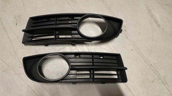 Set mistlamp grille zwart - voorbumper - Volkswagen Caddy MK3
