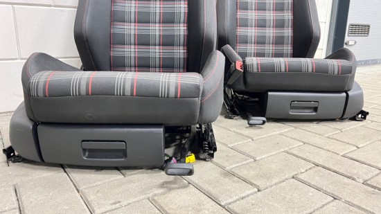 Set Volkswagen Golf 7.5 GTI Stoelen - Volkswagen Caddy