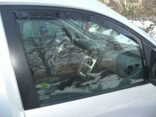 Climair Zijwindschermen Black - Volkswagen Caddy MK3