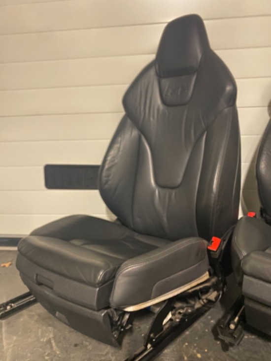 Audi S5 stoelen - volledig zwart leder / electrisch