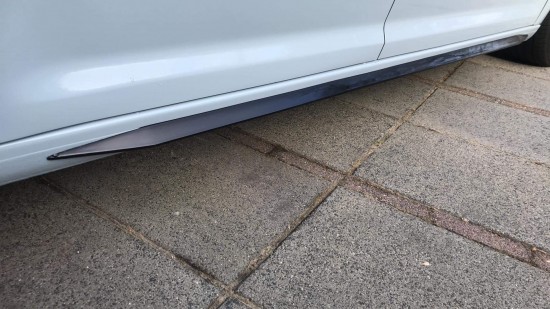 S-Line Sideskirts Hoogglans Zwart Custom Made  - Volkswagen Caddy 2004 - 2010