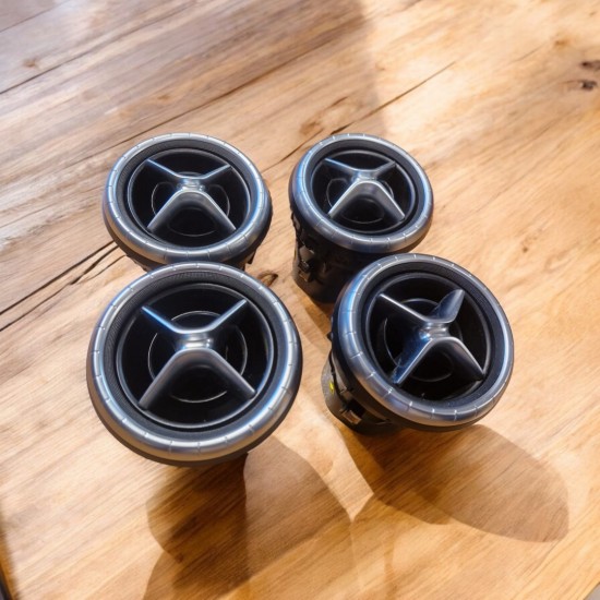 Mercedes AMG Luchtroosters - Volkswagen Caddy MK3 / 3 GP