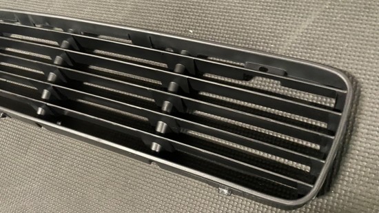 Bumper Grille Midden - Volkswagen Caddy MK2
