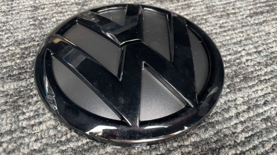 Volkswagen Logo Hoogglans Zwart Achterklep - Volkswagen Caddy MK4
