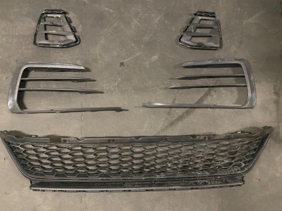 Custom Made Voorbumper Golf 7 5 GTI - Volkswagen Caddy MK3 GP