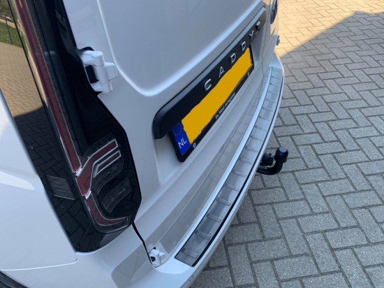 Achterbumper Beschermer RVS Zwart Ribbel- Volkswagen Caddy MK5