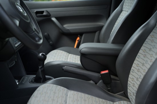 Armsteun kantelvak kunstleder - Volkswagen Caddy MK3