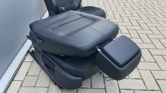 Set Volkswagen Passat Lederen Alcantara stoelen - Volkswagen Caddy