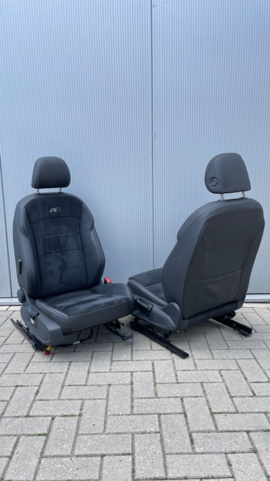 C2348409 eec3 4d35 9a5f f654923068fb