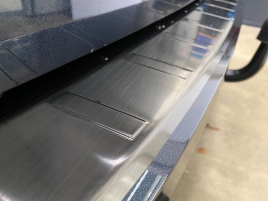 Achterbumper Beschermer RVS Zwart Ribbel- Volkswagen Caddy MK5