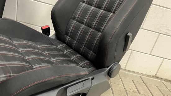 Set Volkswagen Golf 6 GTI stoelen - Volkswagen Caddy