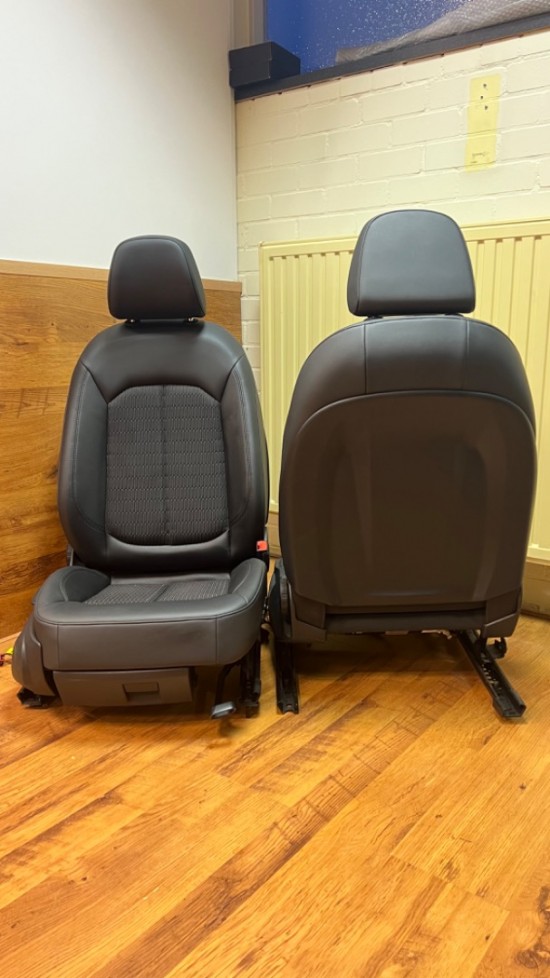 Set Audi A3 S-Line half leder stoelen - Volkswagen Caddy