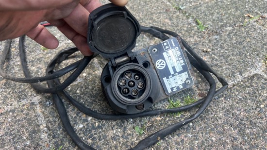 Trekhaak met stekker en kabelboom - Volkswagen Caddy MK2