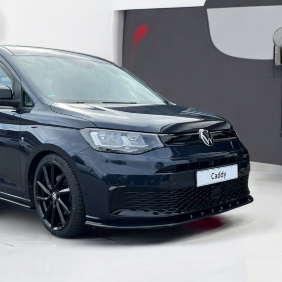 DCW V5 Voorspoiler Hoogglans Zwart - Volkswagen Caddy MK5 Cargo