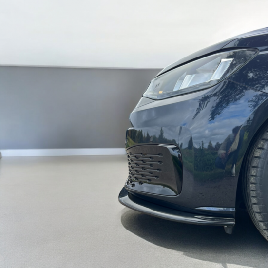 DCW V5 Voorspoiler Hoogglans Zwart - Volkswagen Caddy MK5 Cargo