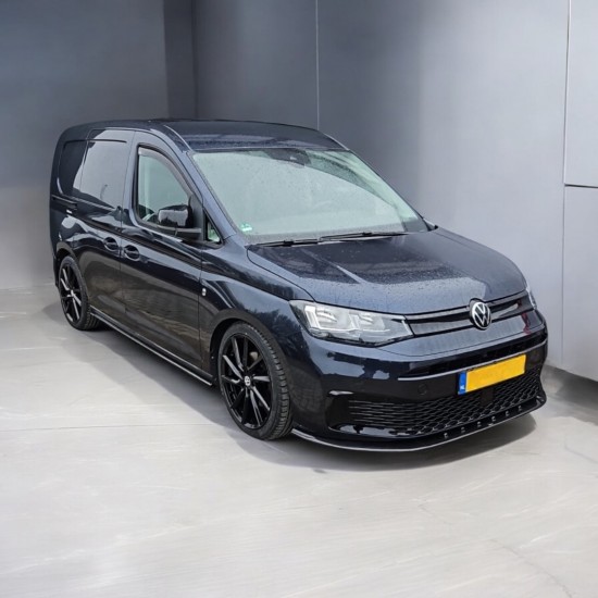 DCW V5 Voorspoiler Hoogglans Zwart - Volkswagen Caddy MK5 Cargo
