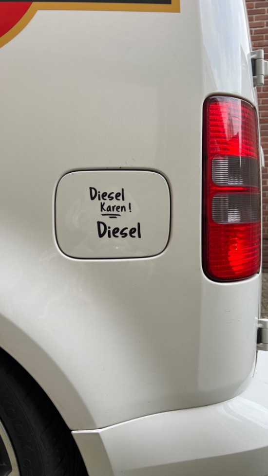 Sticker “Diesel Karen! Diesel - Volkswagen Caddy