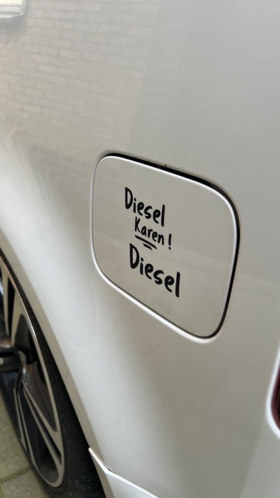 Sticker “Diesel Karen! Diesel - Volkswagen Caddy