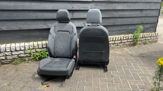 Set Volkswagen Golf 8 ErgoComfort stoelen - Volkswagen Caddy