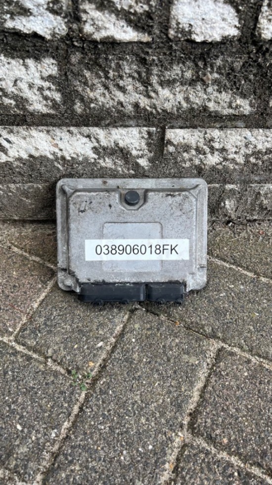 ECU - Volkswagen Caddy 1900 TDI