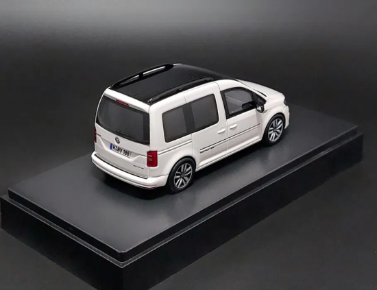 Official Volkswagen - Volkswagen Caddy MK4 Life 1:43 - Edition 35