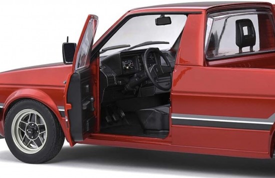 Solido Volkswagen Caddy MK1 1:18 - Rood Metallic Tuning