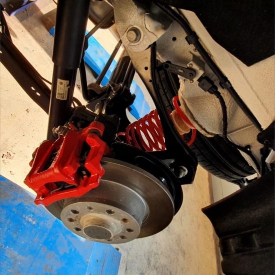 DCW Verlagingsveren 60-80 - Volkswagen Caddy MK5 TDI