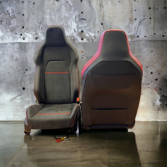 Set Volkswagen Golf 8 GTI Clubsport schaalstoelen - Volkswagen Caddy