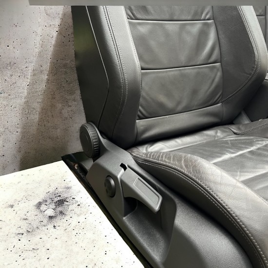 Set Volkswagen Golf 5 GTI stoelen - Volkswagen Caddy