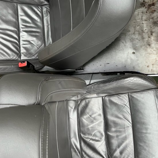 Set Volkswagen Golf 5 GTI stoelen - Volkswagen Caddy