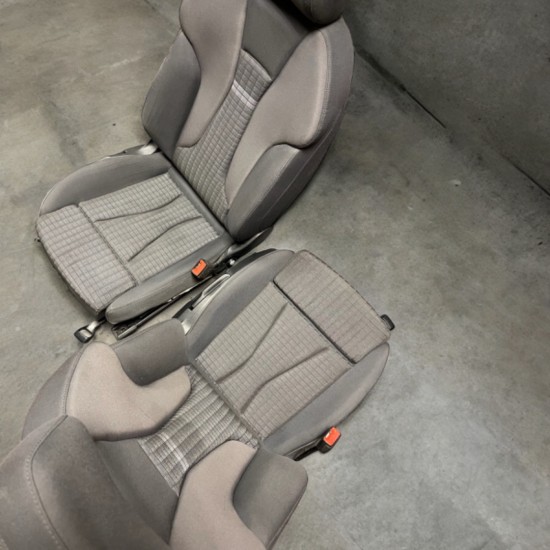 Set Audi A3 S-Line Widewing stoelen - Volkswagen Caddy