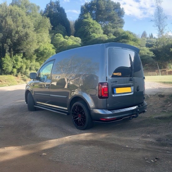 Achterbumper Beschermer V2 Hoogglans Zwart Ribbel - Volkswagen Caddy MK4