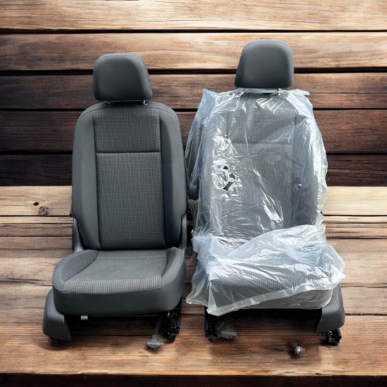 Set Volkswagen Caddy MK5 Stoelen - Volkswagen Caddy MK5
