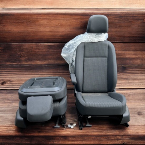 Set Volkswagen Caddy MK5 Stoelen - Volkswagen Caddy MK5