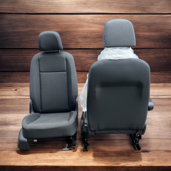 Set Volkswagen Caddy MK5 Stoelen - Volkswagen Caddy MK5
