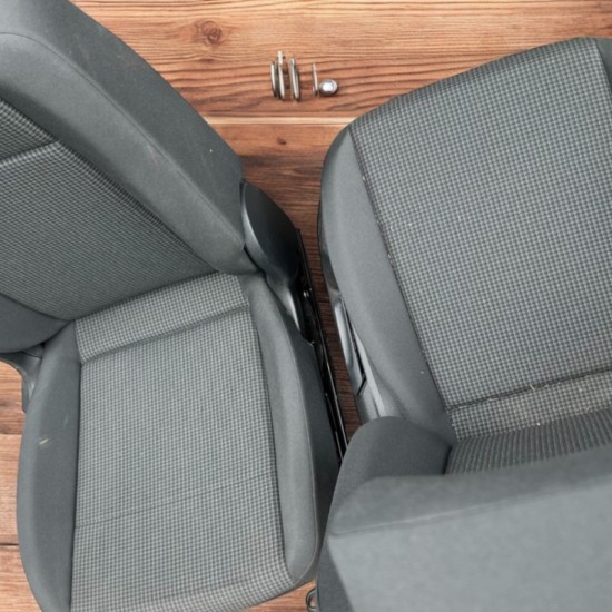 Set Volkswagen Caddy MK5 Stoelen - Volkswagen Caddy MK5