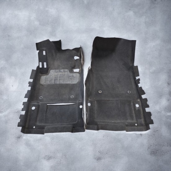 Vloertapijt compleet voorzijde achterzijde - Volkswagen Caddy